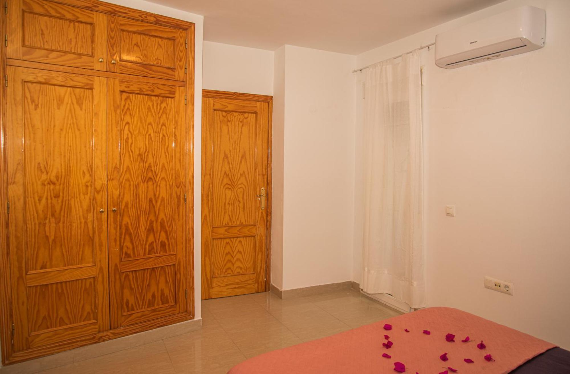 Apartamentos Catalina D Turre Luaran gambar