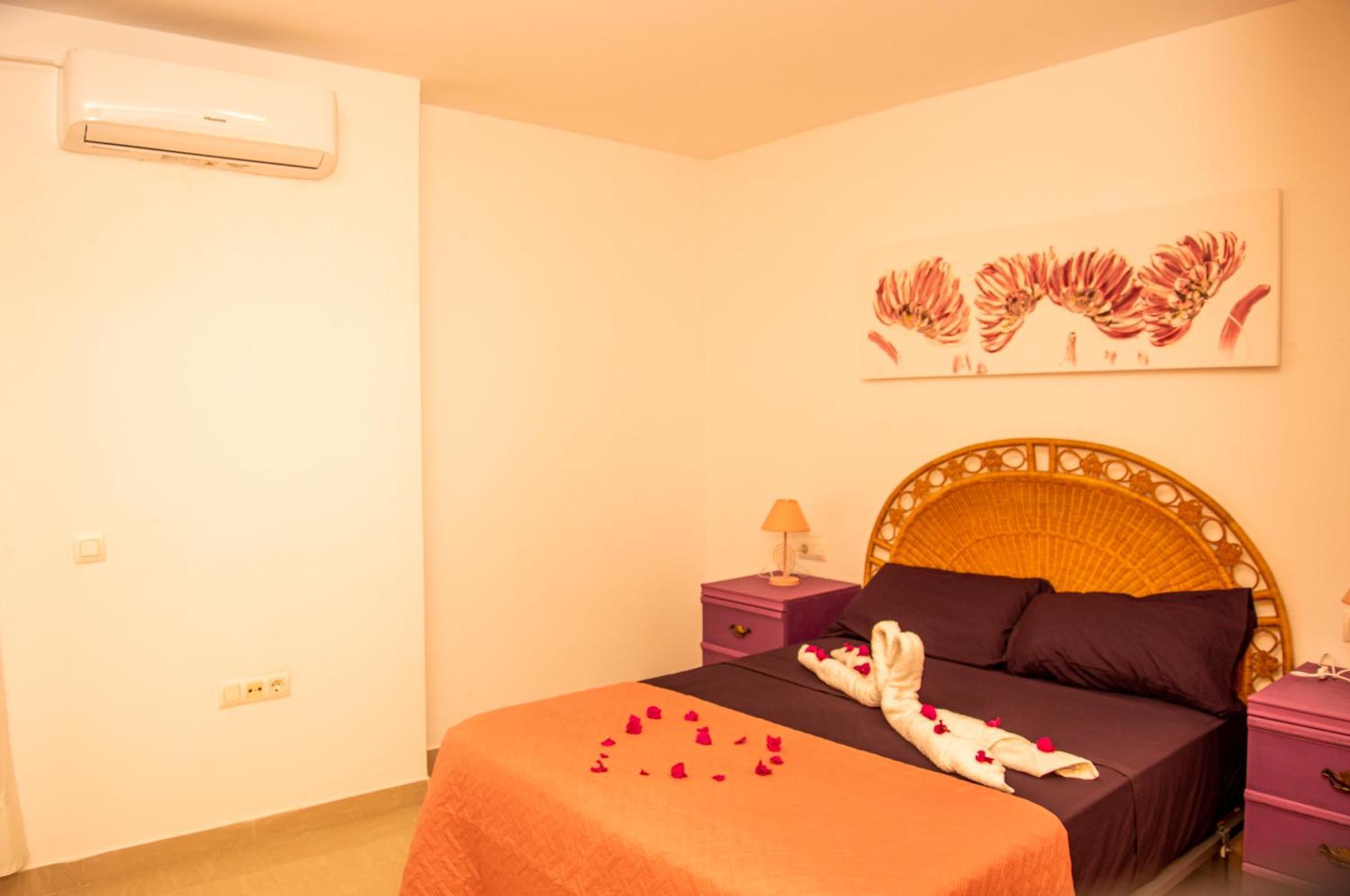 Apartamentos Catalina D Turre Luaran gambar